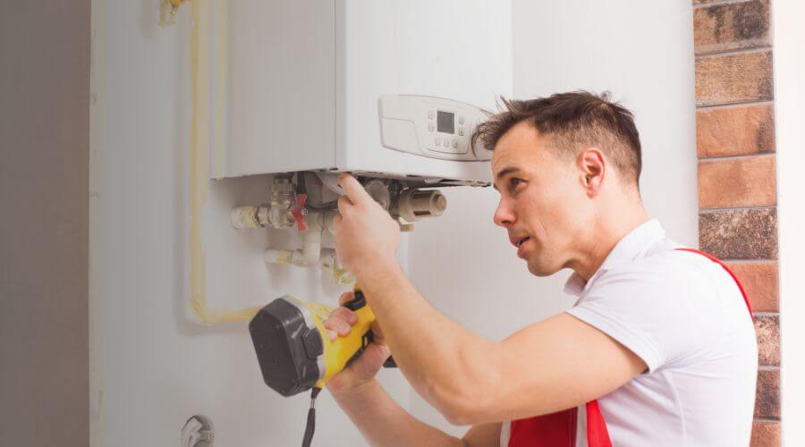 Expert burst pipe repair services in Niangua, MO